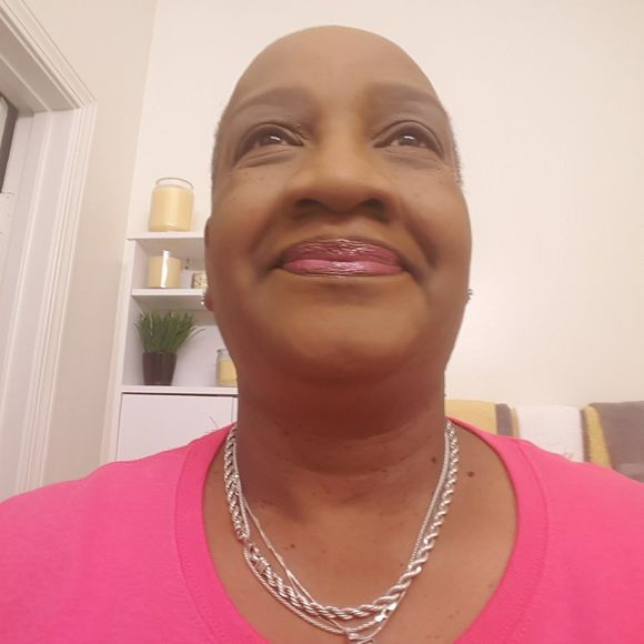 Meet your Posher, Janet - Picture 1 of 1